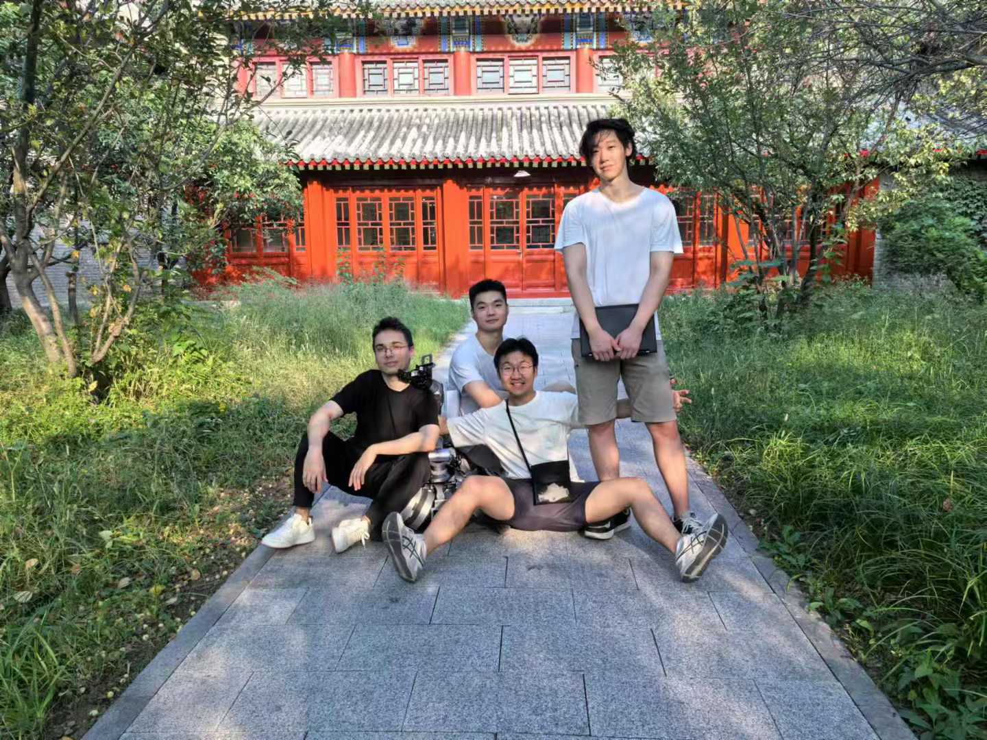 QuadWBG team at 静园.
